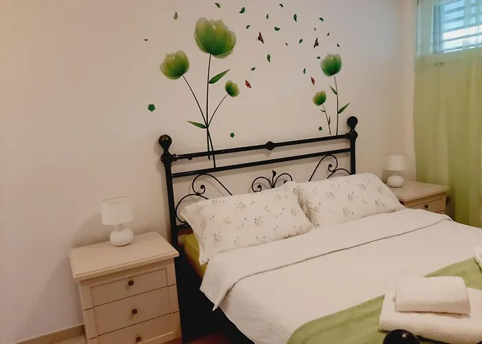 San Giulio Lejlighed Roveredo